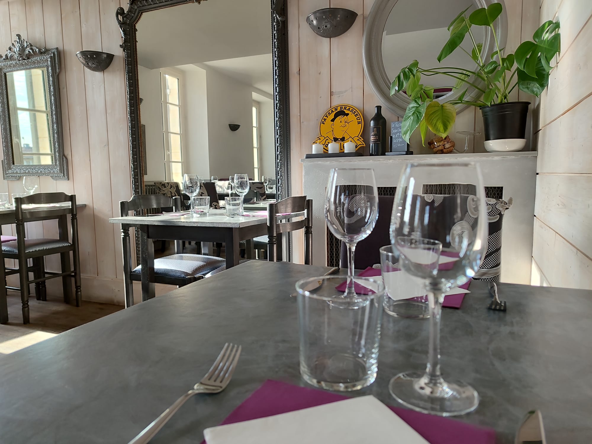 Table restaurant Abbaye la Sauve gastronomique traditionnel Créon