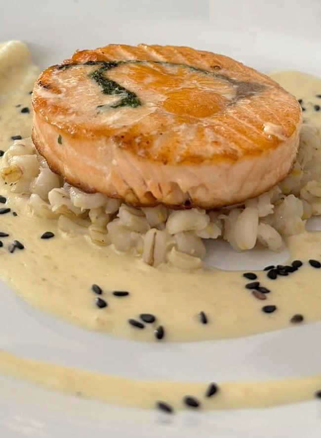 médaillon saumon restaurant Abbaye la Sauve gastronomique traditionnel Créon